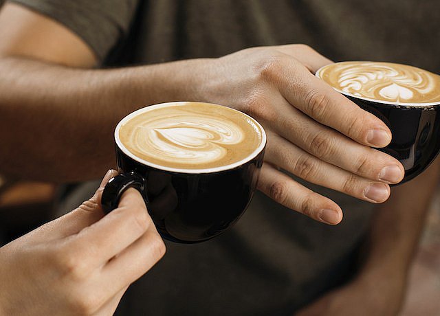 علائم و نشانه های آلرژی به قهوه اسپرسو
